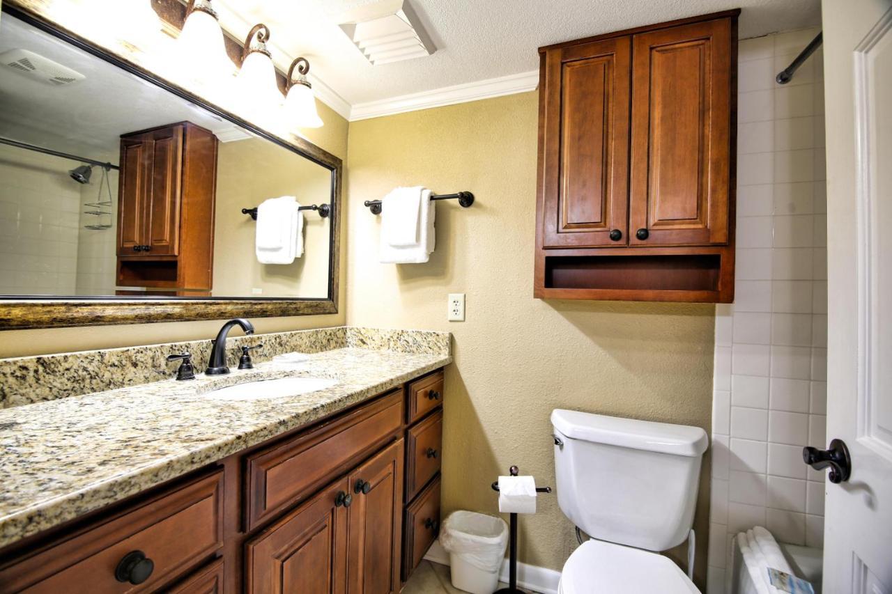 Surf And Racquet Unit 113 Holiday home Destin