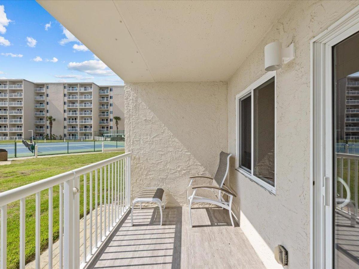 Surf And Racquet Unit 120 * Destin