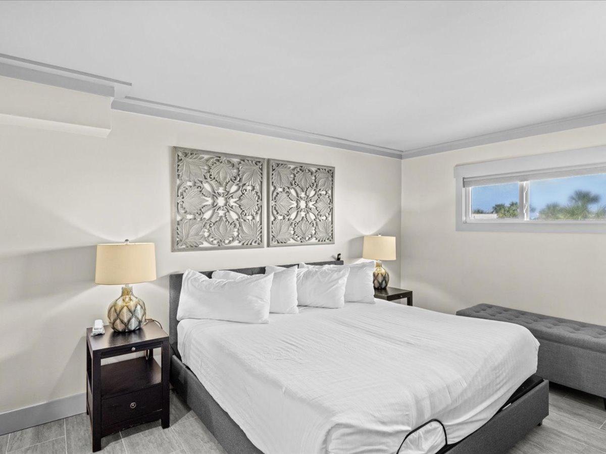 Surf And Racquet Unit 120 Destin