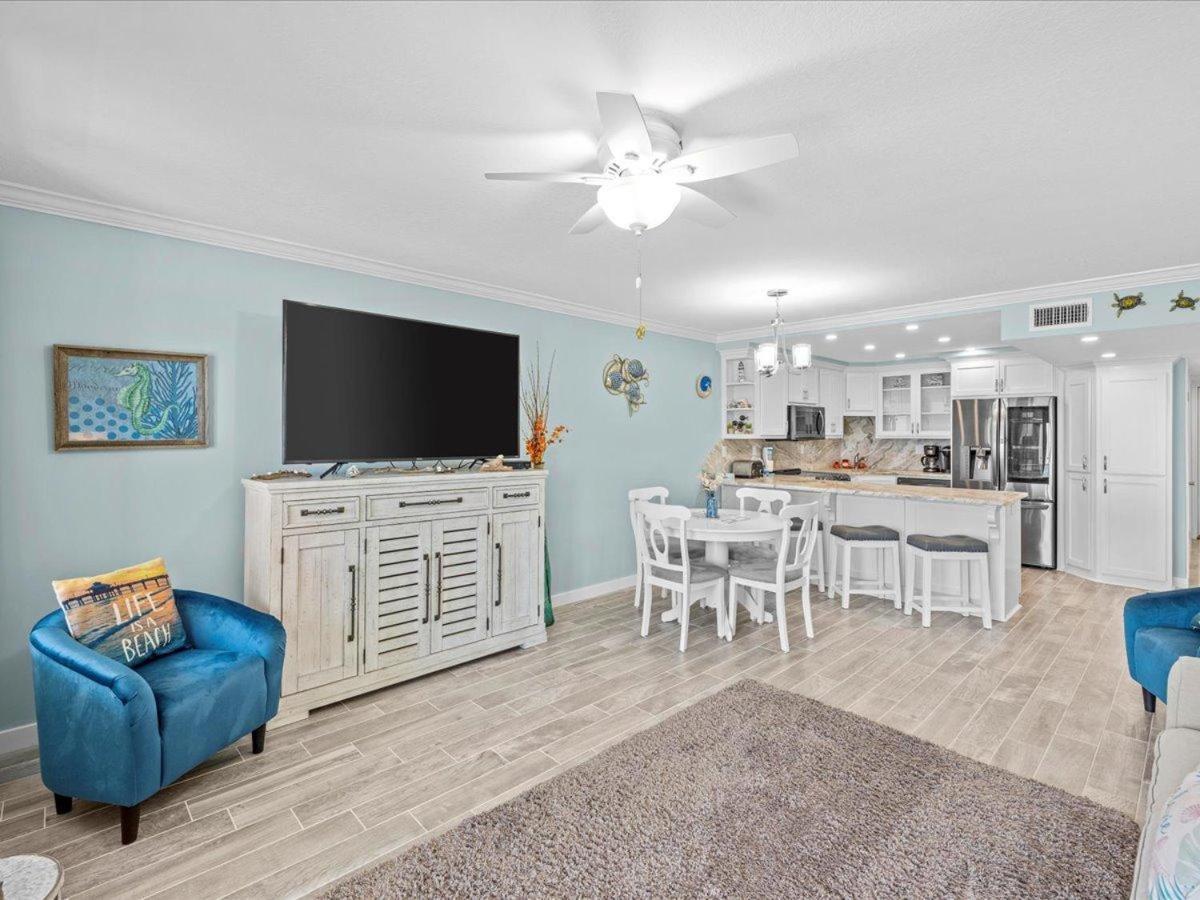 Surf And Racquet Unit 722 Holiday home Destin