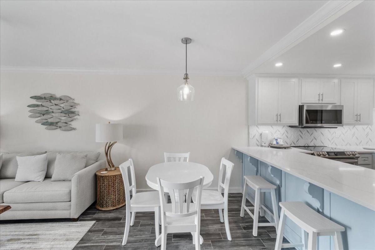 Holiday home Surf And Racquet Unit 413 Destin