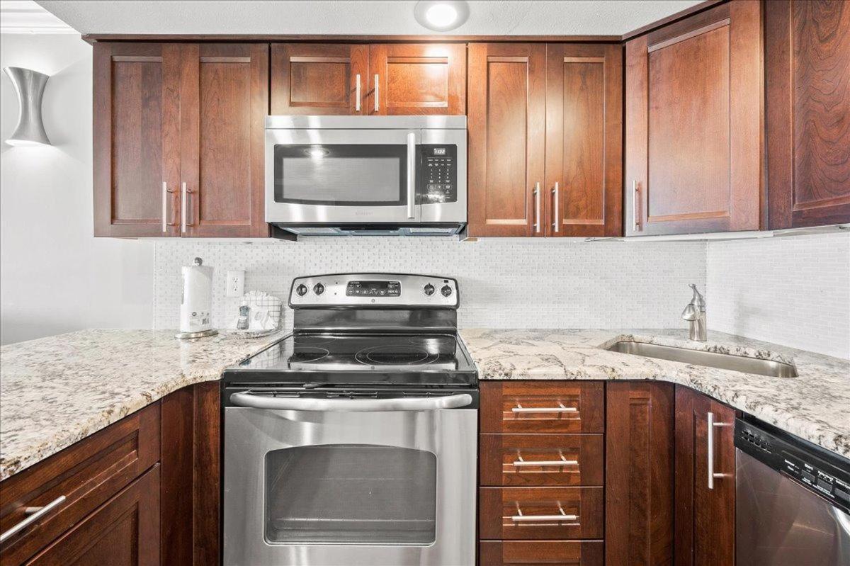Surf And Racquet Unit 513 Holiday home Destin