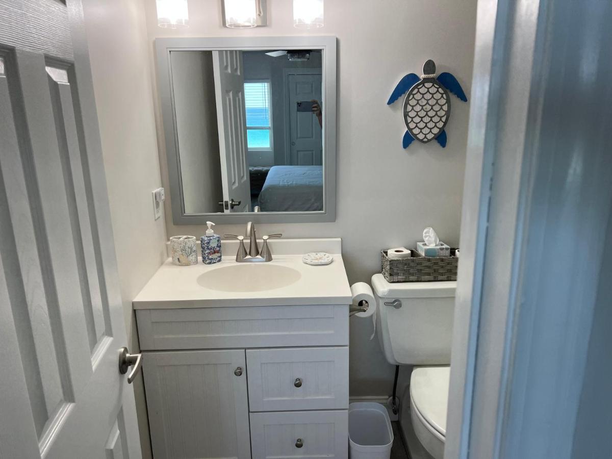Surf And Racquet Unit 501 * Destin