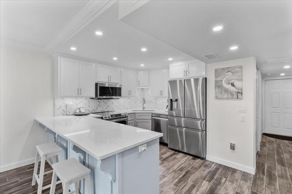 Surf And Racquet Unit 413 Holiday home Destin