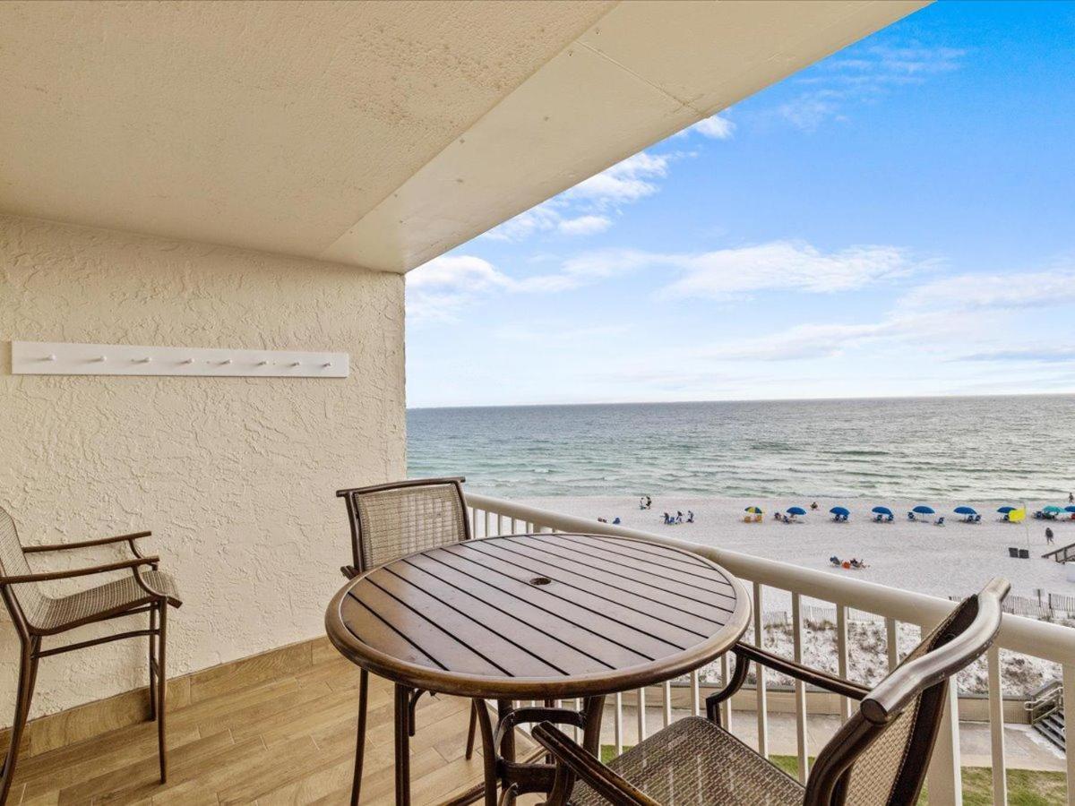 Surf And Racquet Unit 522 * Destin