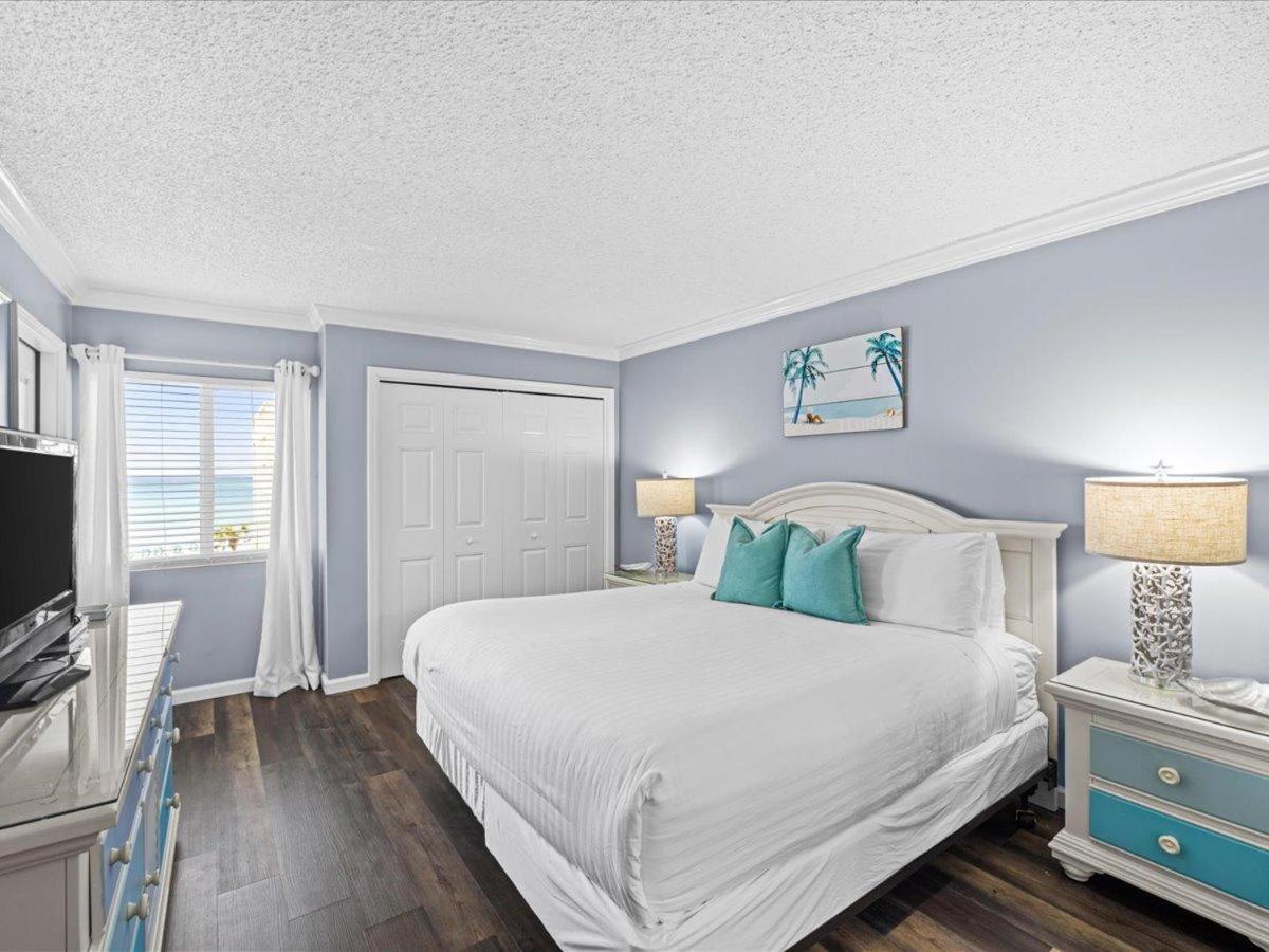 Surf And Racquet Unit 515 * Destin