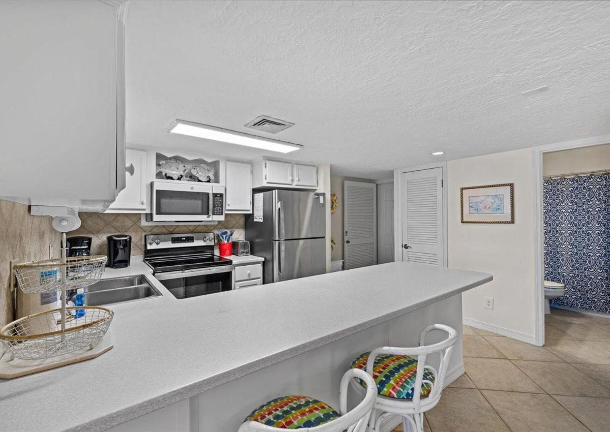 Surf And Racquet Unit 702 Destin