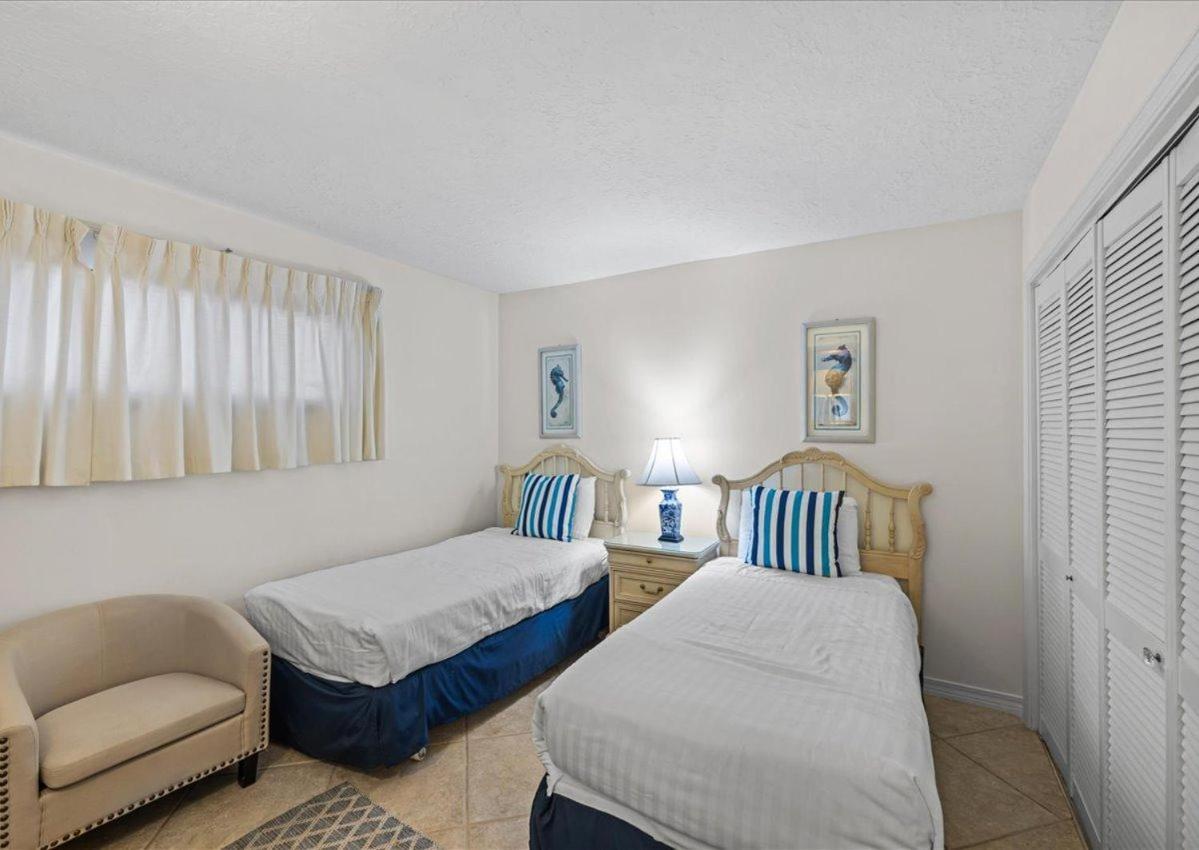 Surf And Racquet Unit 702 Holiday home