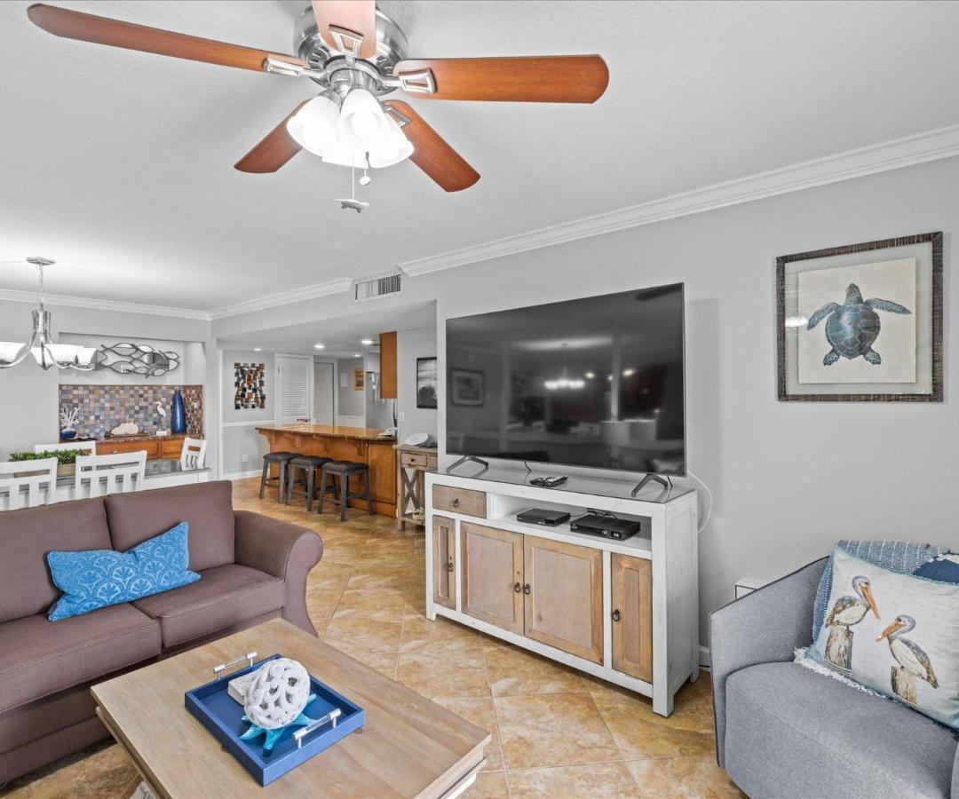 Surf And Racquet Unit 304 * Destin