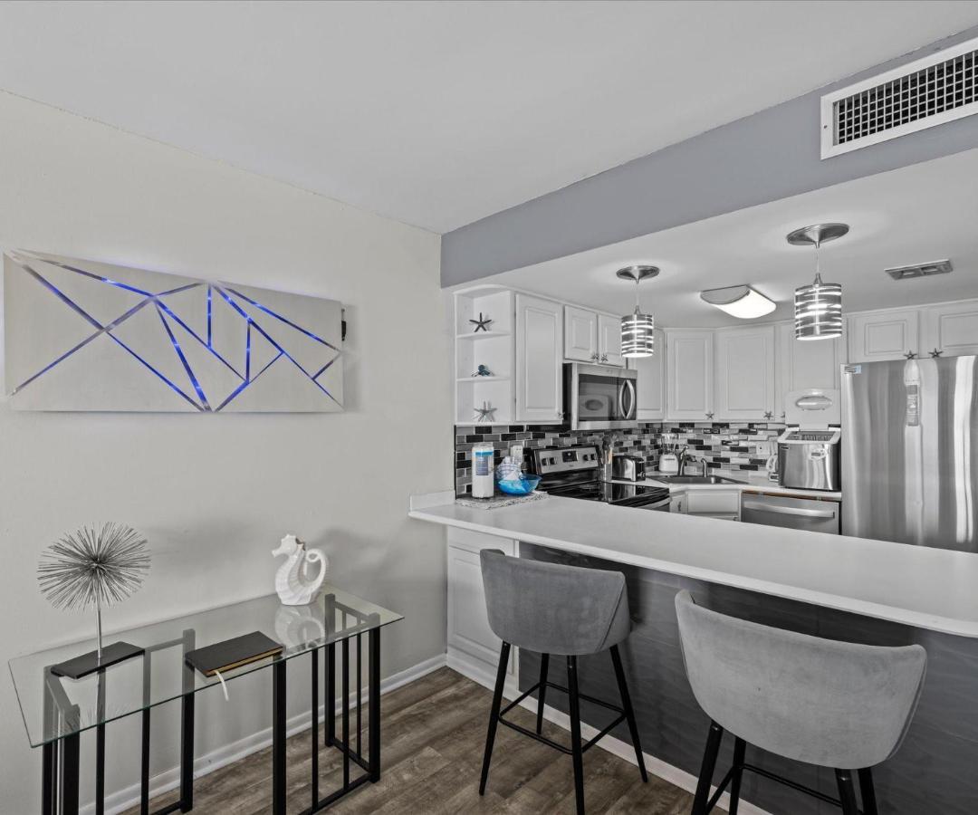 Surf And Racquet Unit 619 Destin