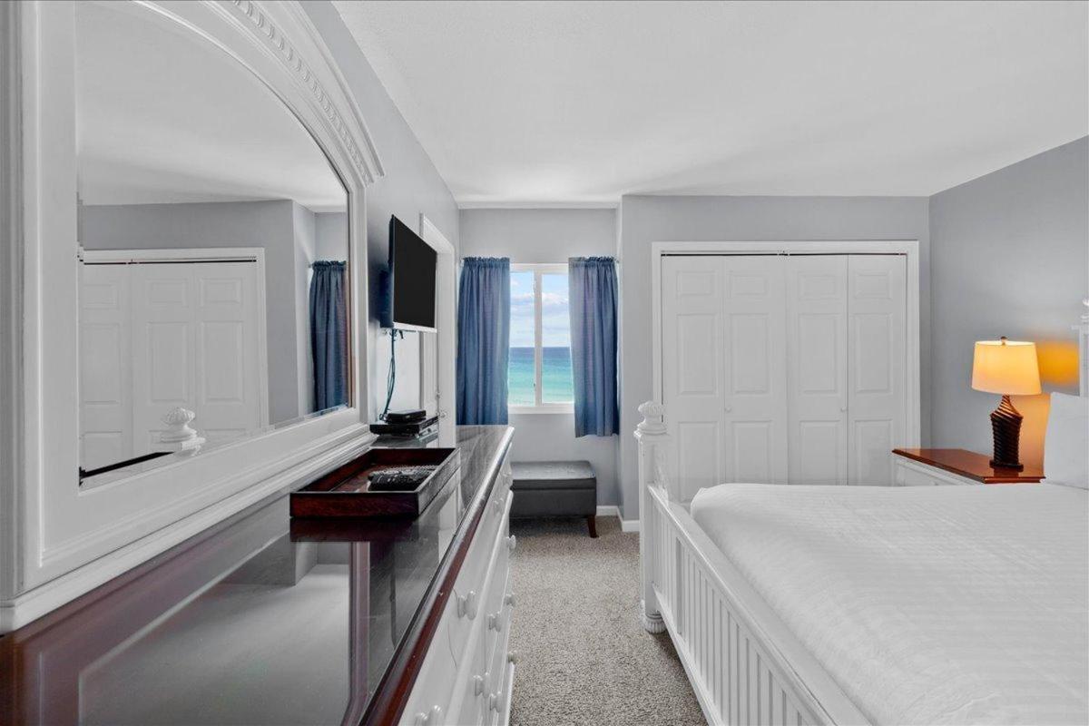 Surf And Racquet Unit 708 * Destin