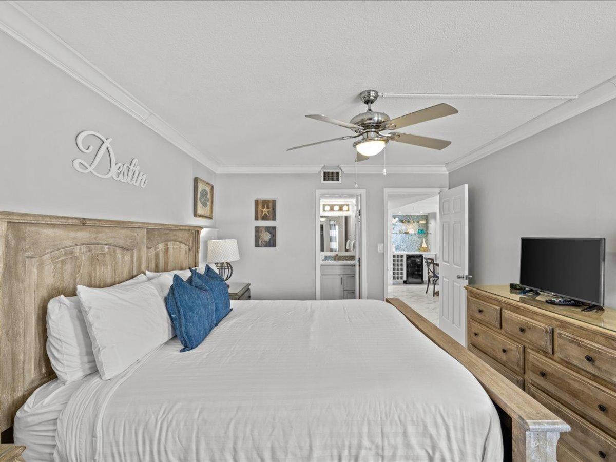 Holiday home Surf And Racquet Unit 302 *