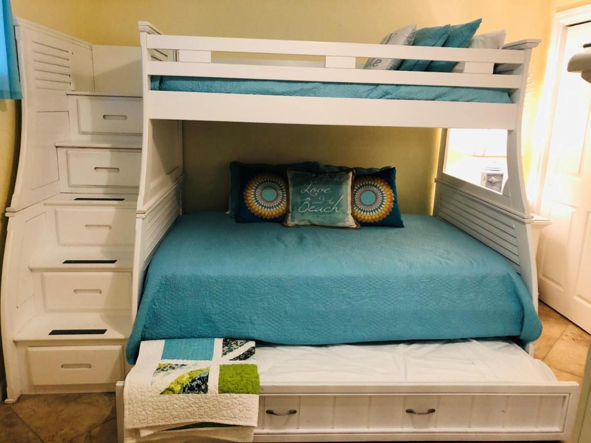 Holiday home Surf And Racquet Unit 311 Destin