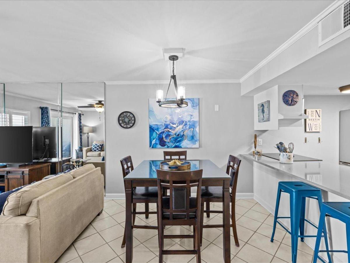 Surf And Racquet Unit 713 Holiday home Destin