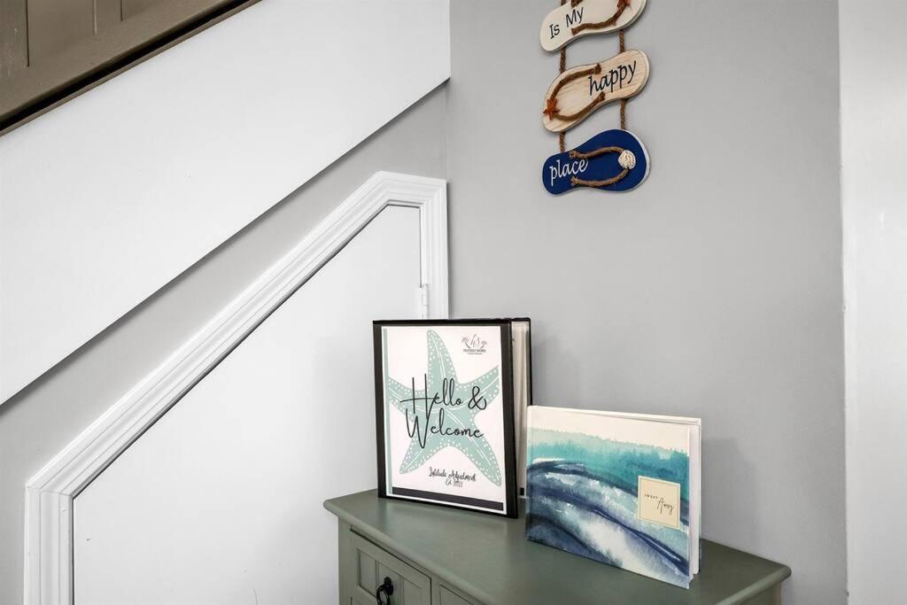 Apartment Updated Townhome W/pool, Walk To The Destin