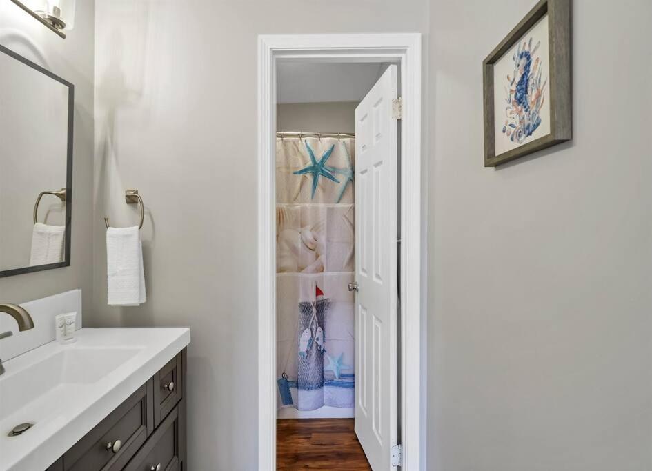 Updated Townhome W/pool, Walk To The *