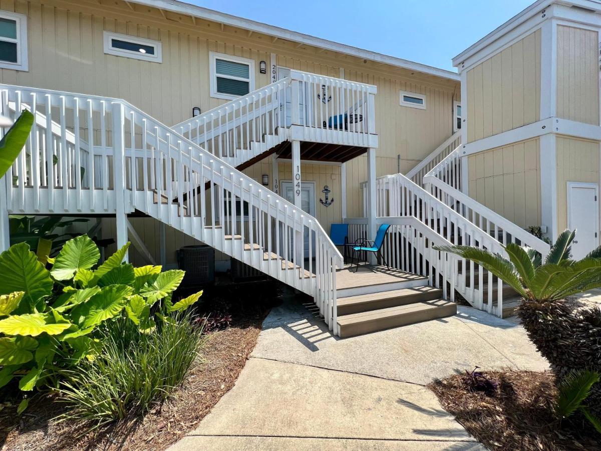 Sandpiper Cove Unit 2049 * Destin