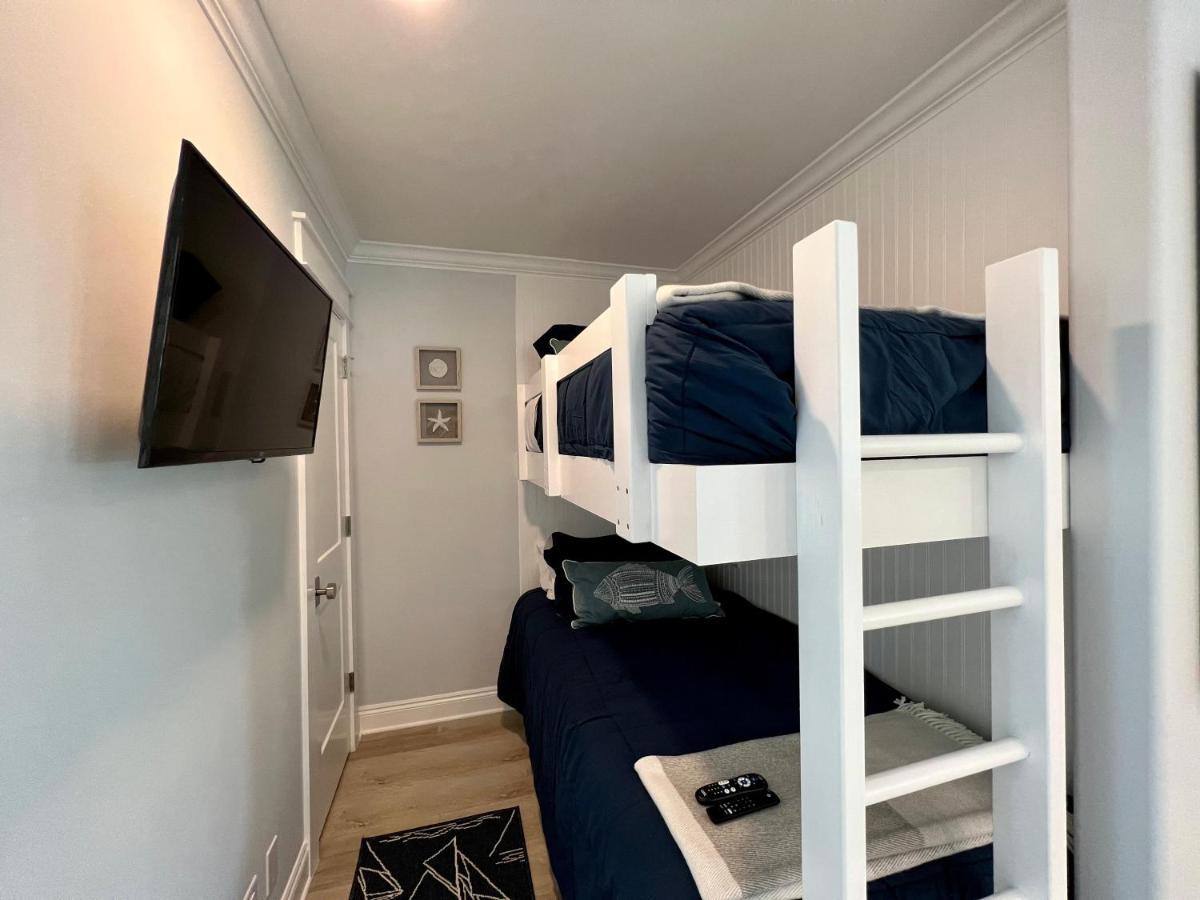 Sandpiper Cove Unit 2049 Holiday home Destin