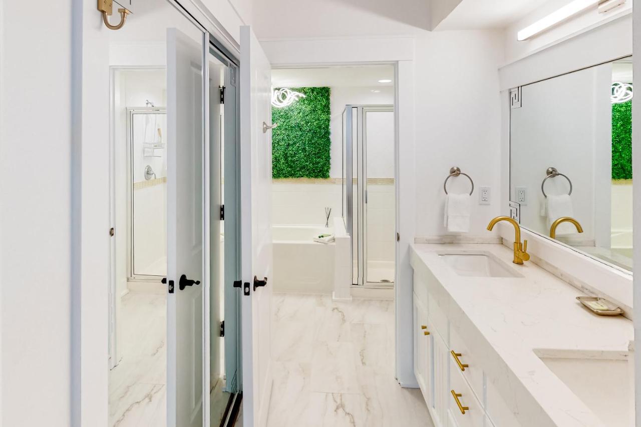 Baytowne Wharf - Market Street #338 Apartment *