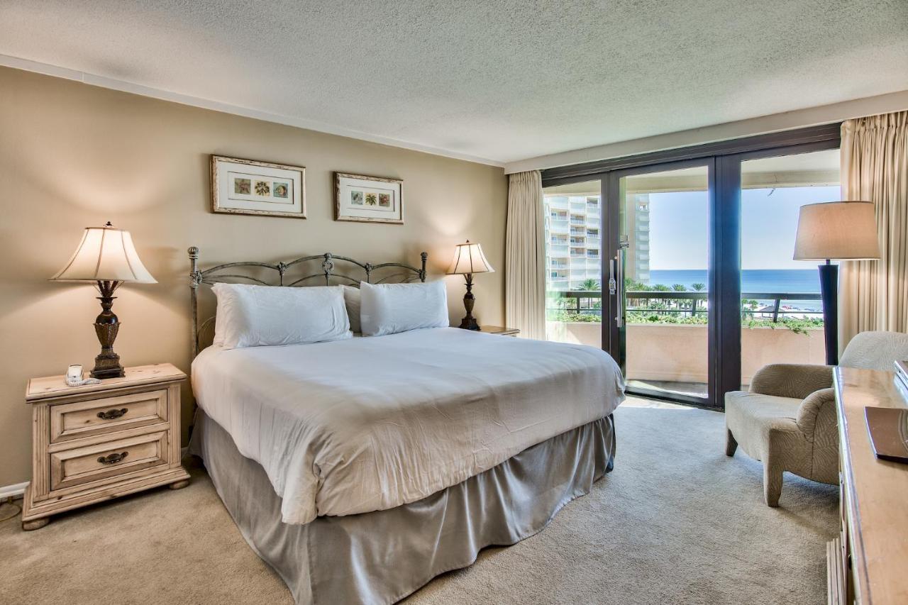 Edgewater 606