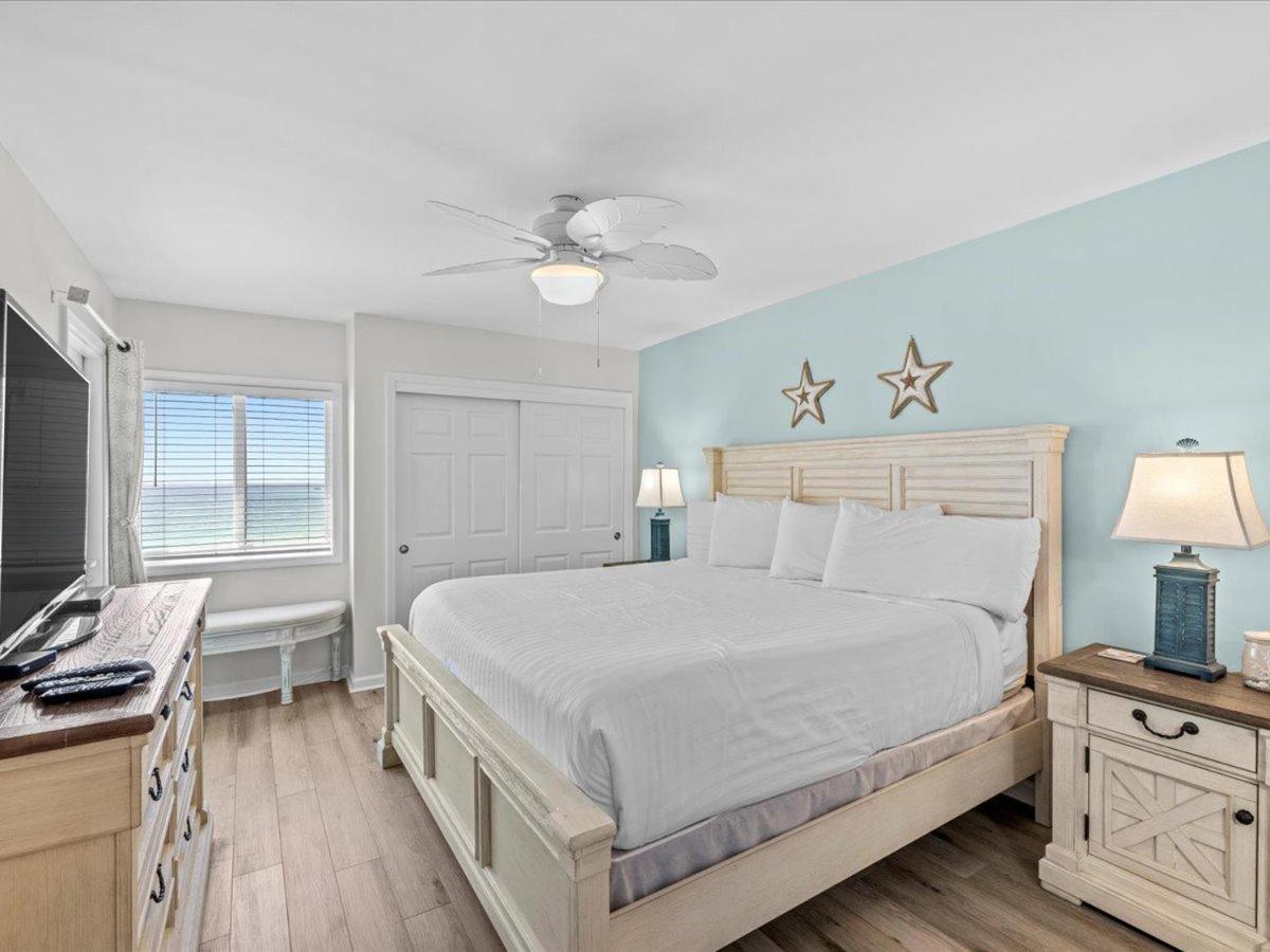 Surf And Racquet Unit 718 * Destin
