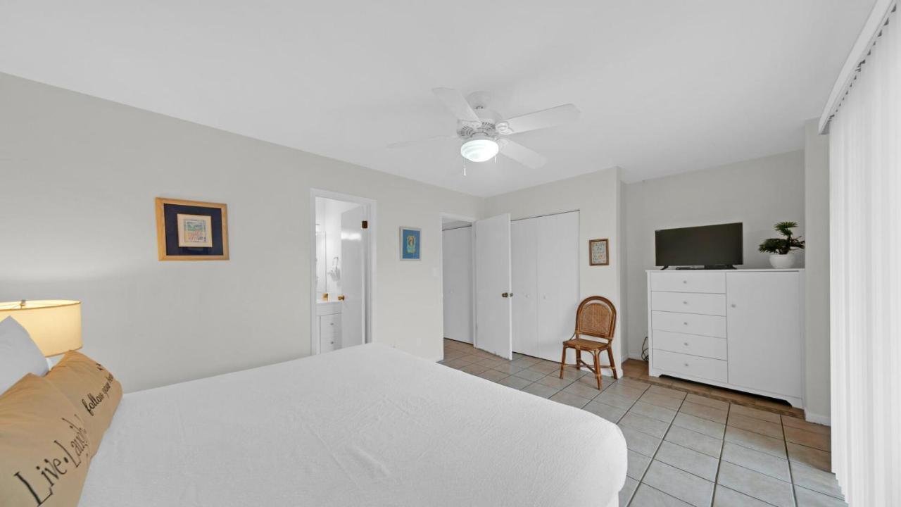 Gulf Winds East 7 - Amazing View Of The Gulf Short Walk To The 2bed And 3bath Destin