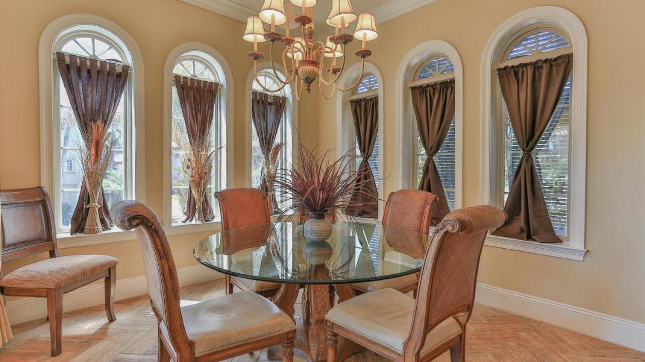 Tuscany - Easy Beach Access Large Community Pool And Hot Tub Small Dogs Welcome With Pet Fee *