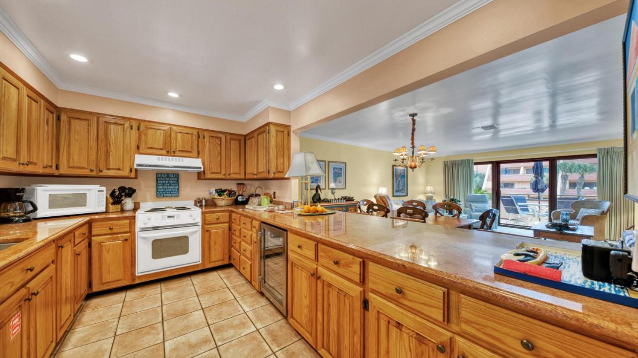 Holiday home Aegean 215 - Beautiful Beachfront Lots Of On Site Activities Destin