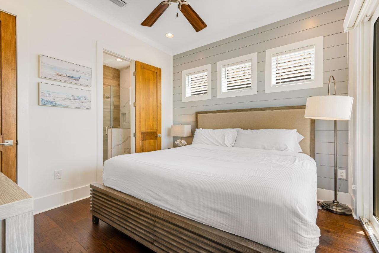 Star Shores * Destin