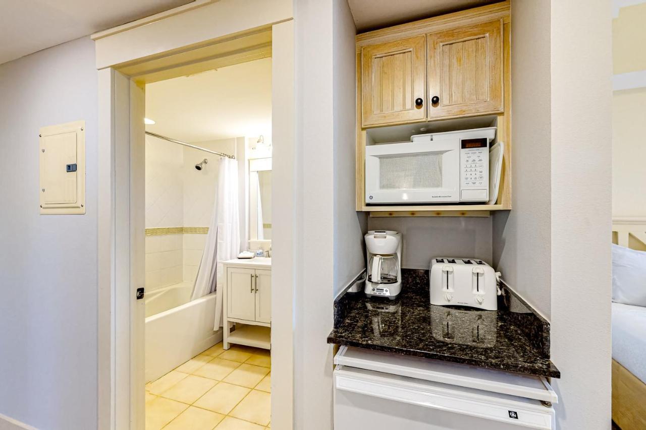 Baytowne Wharf Observation Point North 458 And 460 Combo Apartment Destin