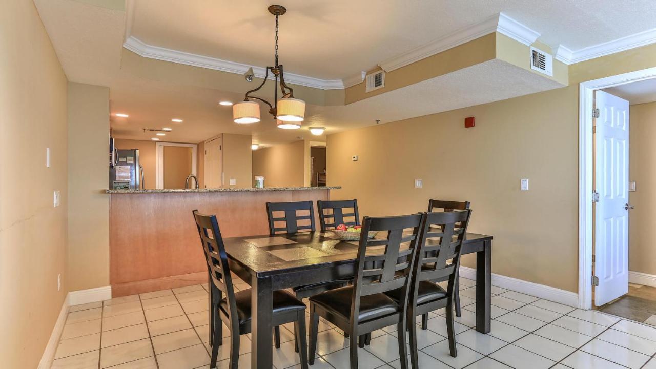 Towers 142 - 2 Bedroom Front In The Heart Of With Amazing Views! Apartment Destin