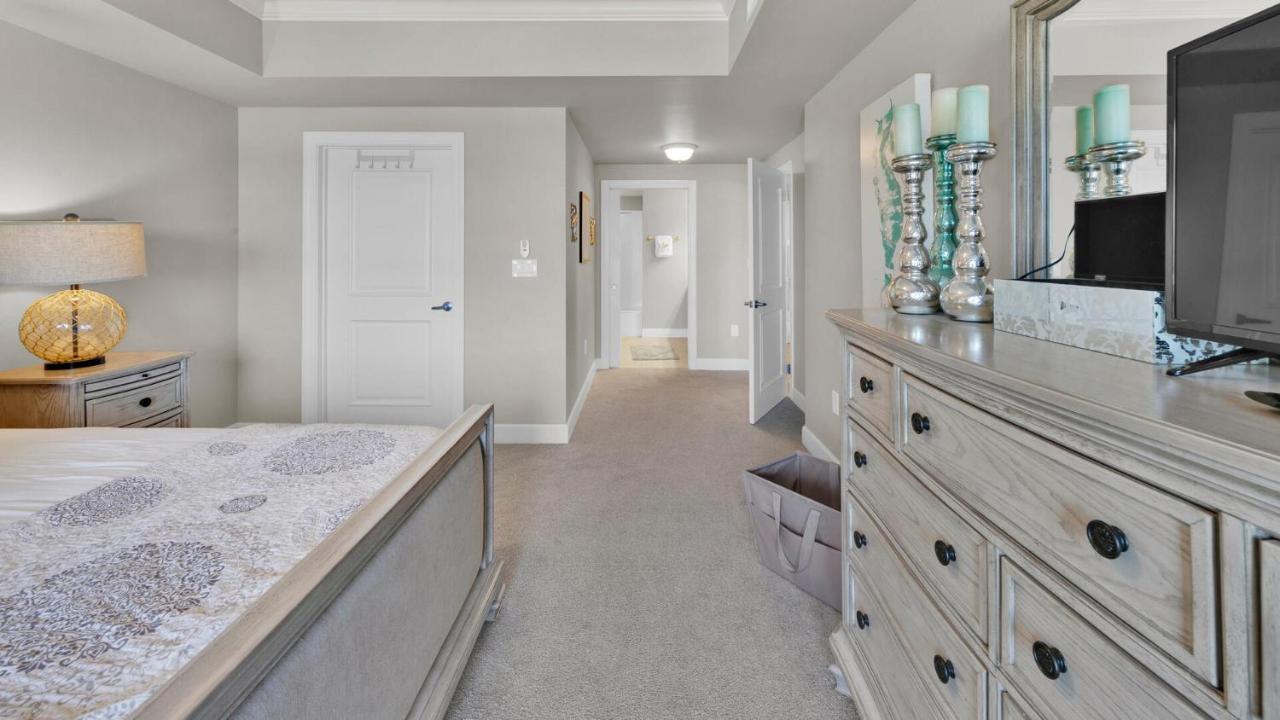 Harbor Landing 201b - Lovely 3br On Isle With Harbor Views