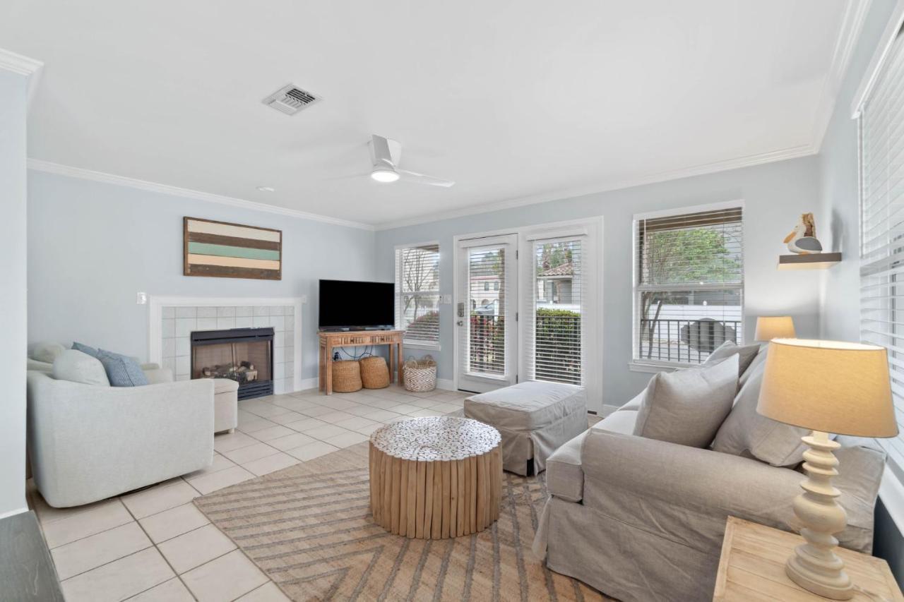 Serenity Coastal Comfort Redefined * Destin