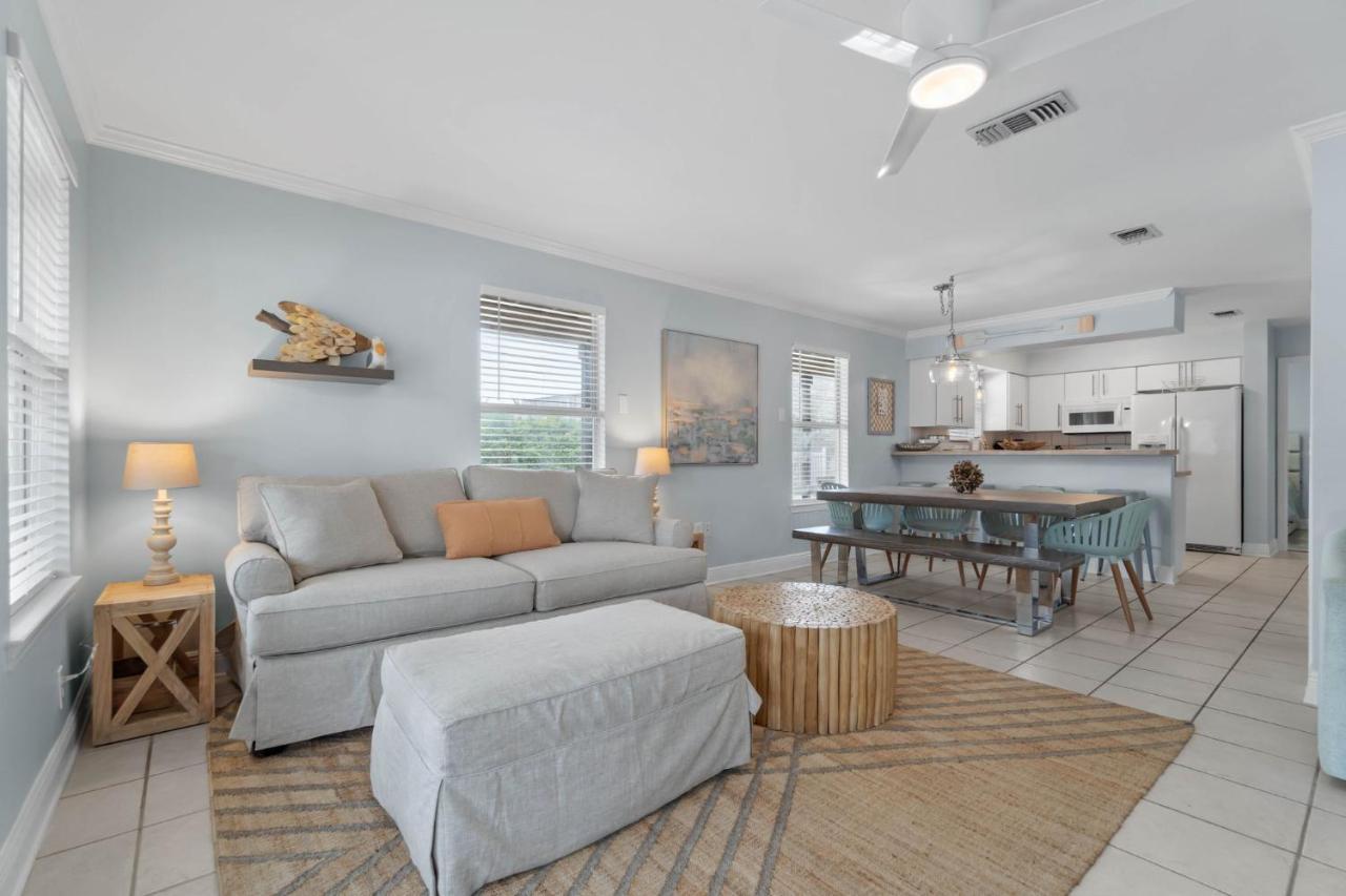 Serenity Coastal Comfort Redefined * Destin