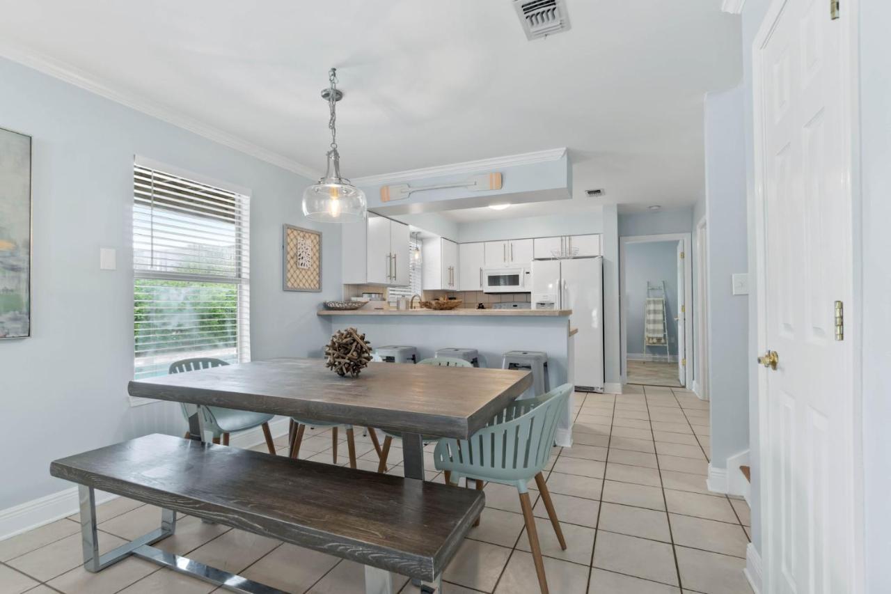 Serenity Coastal Comfort Redefined *