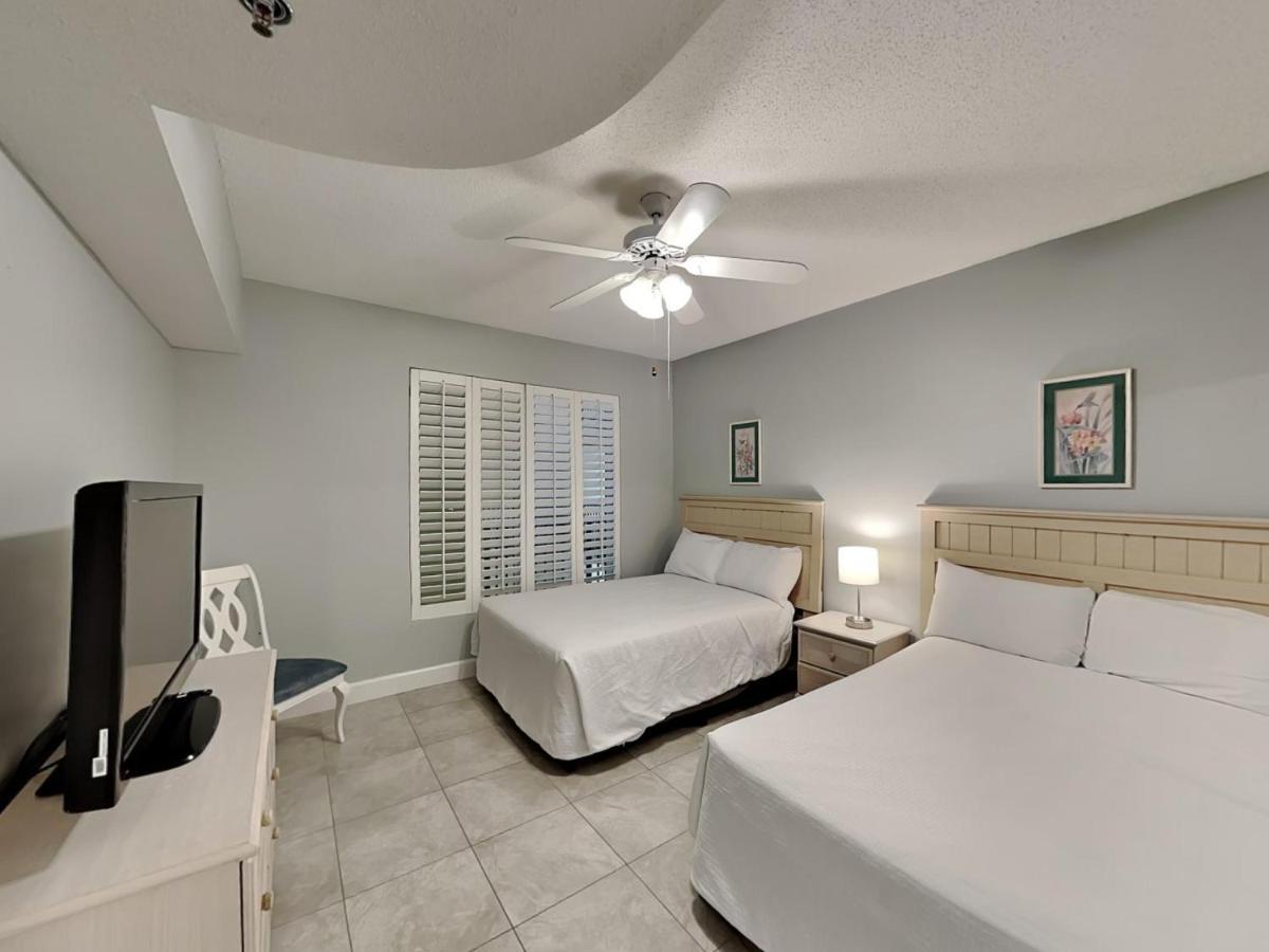 Apartment Jade East Towers #1430 *