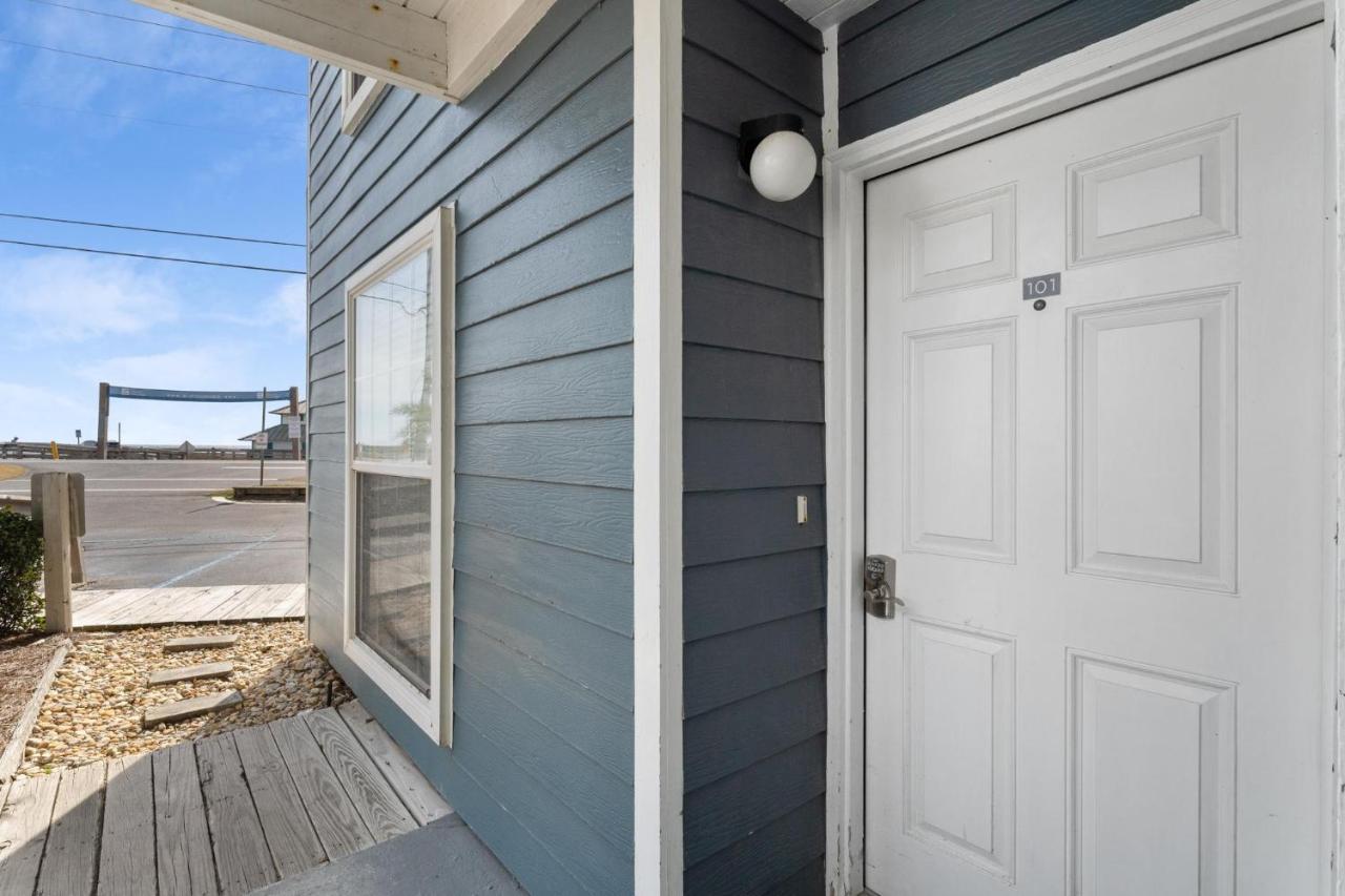 Summer Breeze 101 Holiday home