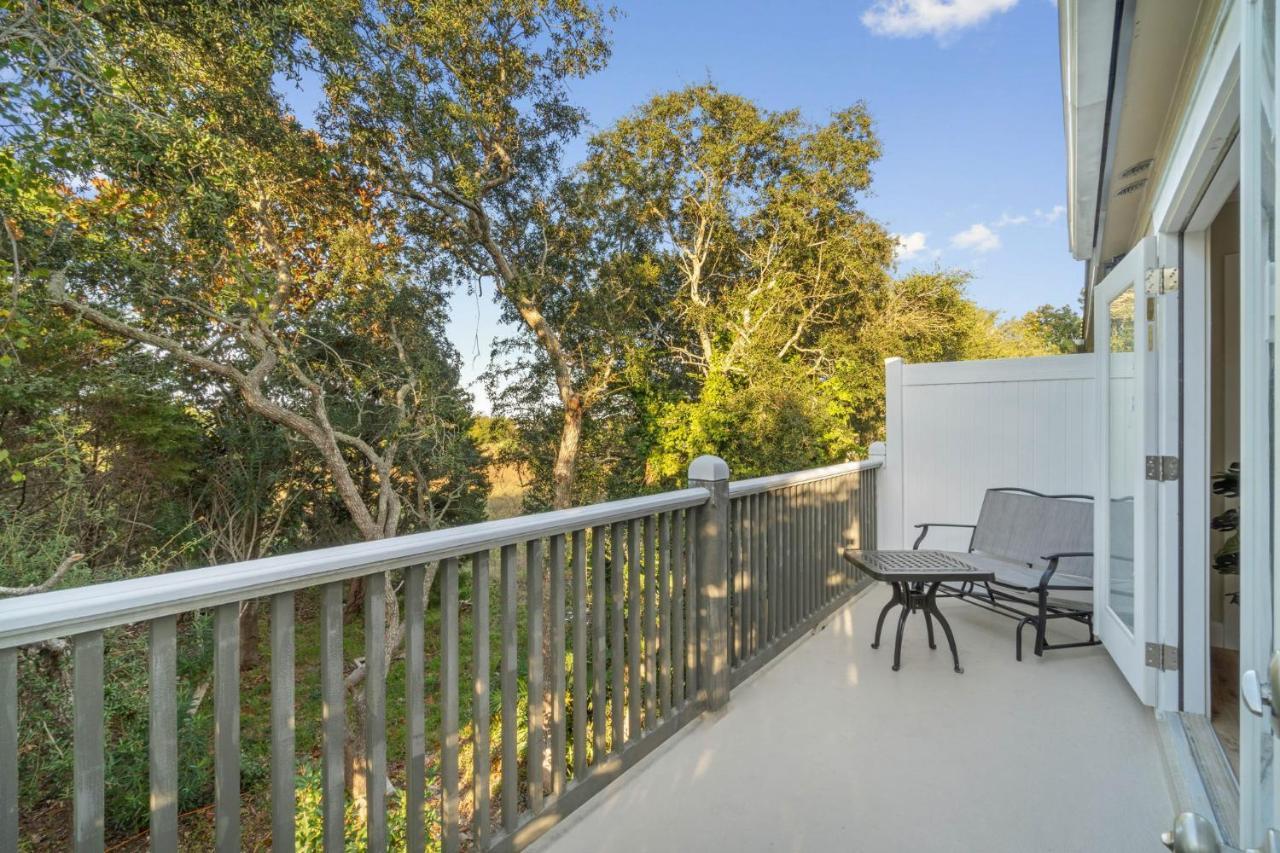 Holiday home Helena's Place, Fully Renovated Exclusive End Unit Townhouse