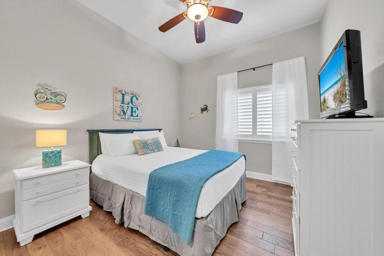 Private Patio! Gated Community! Walk To Beach! Alerio C101 Free Activities!