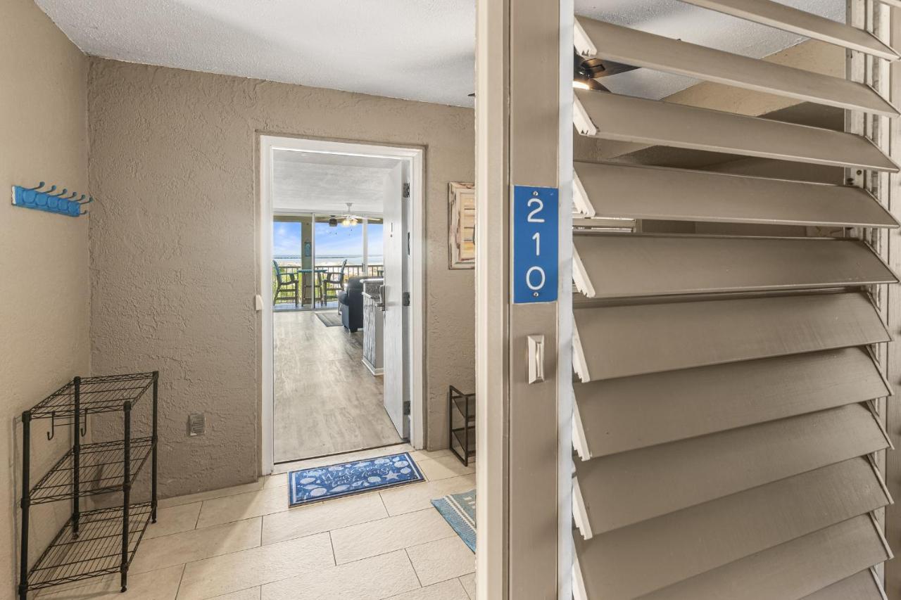 Magnolia House 210 At Pointe Apartment