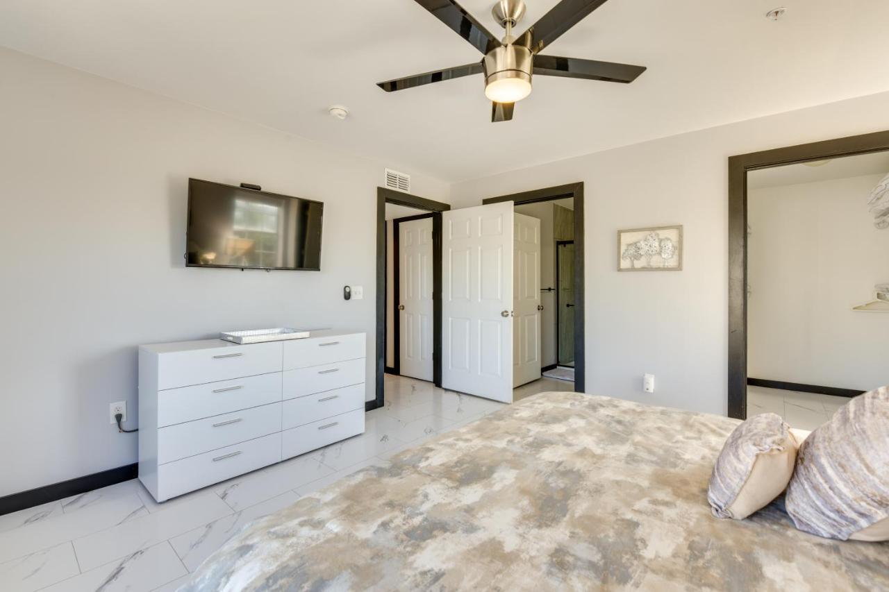 Modern Walk To Golf Course And Beach! *