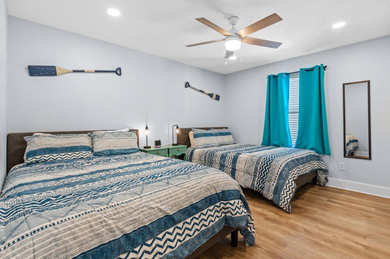 Holiday home Zula Retreat: Pet-friendly Oasis With Pool, Steps From Shore Destin