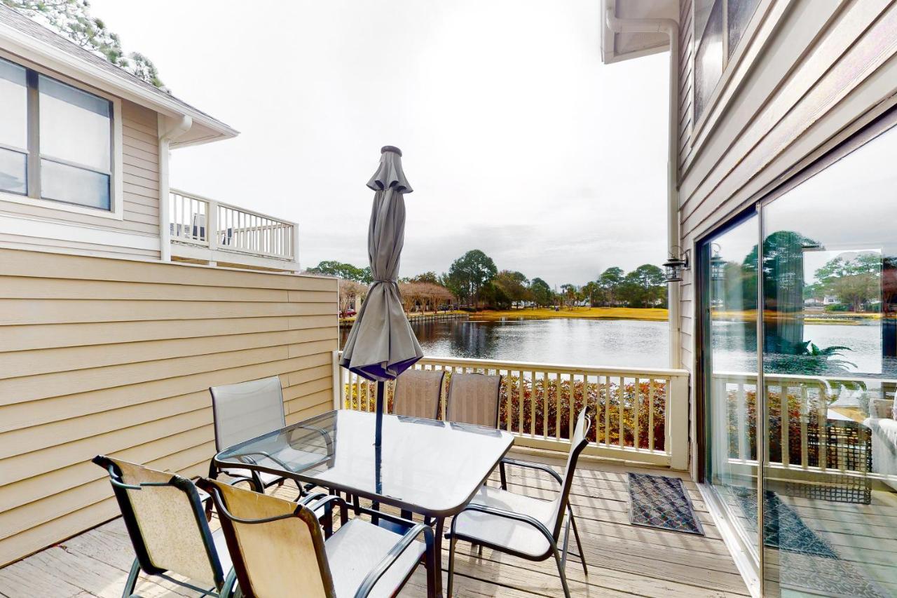Apartment Harbour Point #907