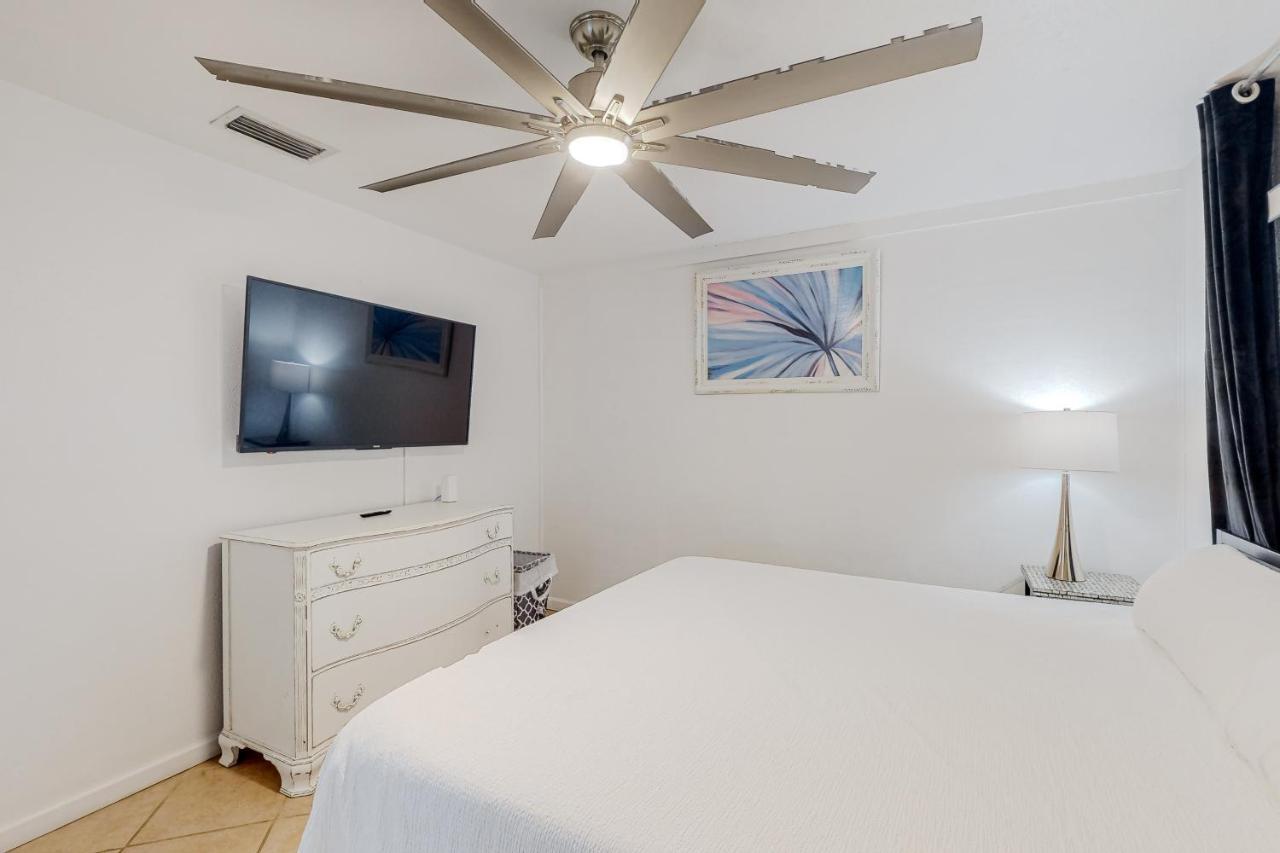 Gulf Terrace 255 Building 14 *