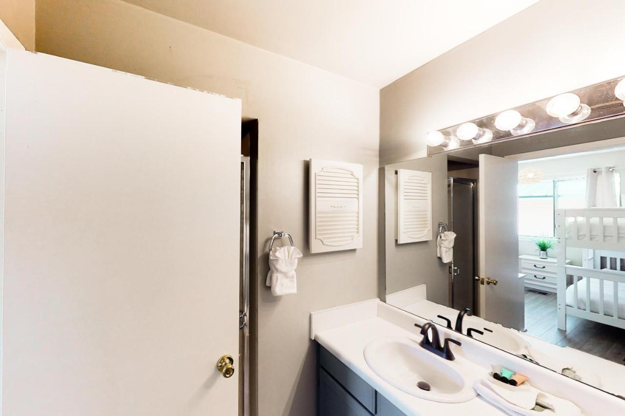 Apartment Sandprints D2 Destin