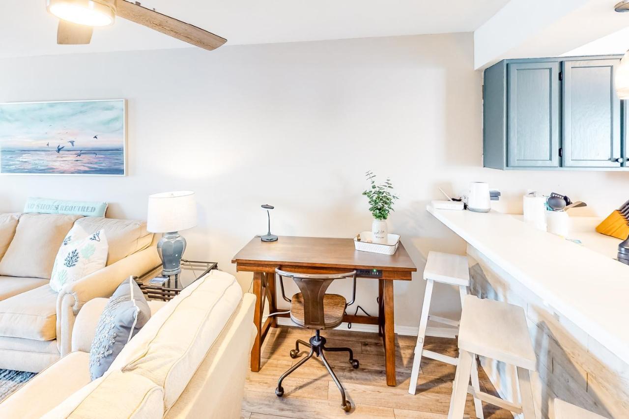 Apartment Sandprints D2