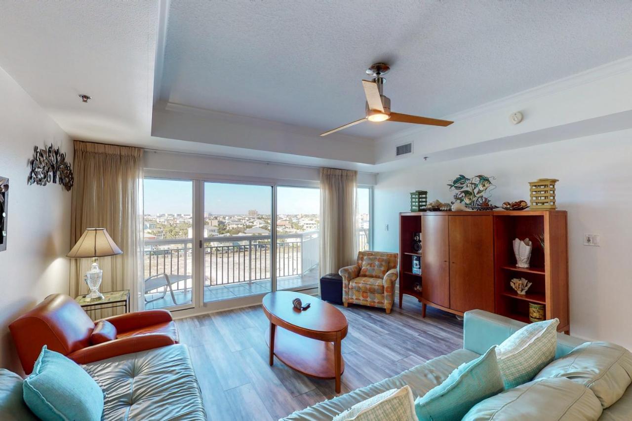 Harbor Landing B0402 Apartment *