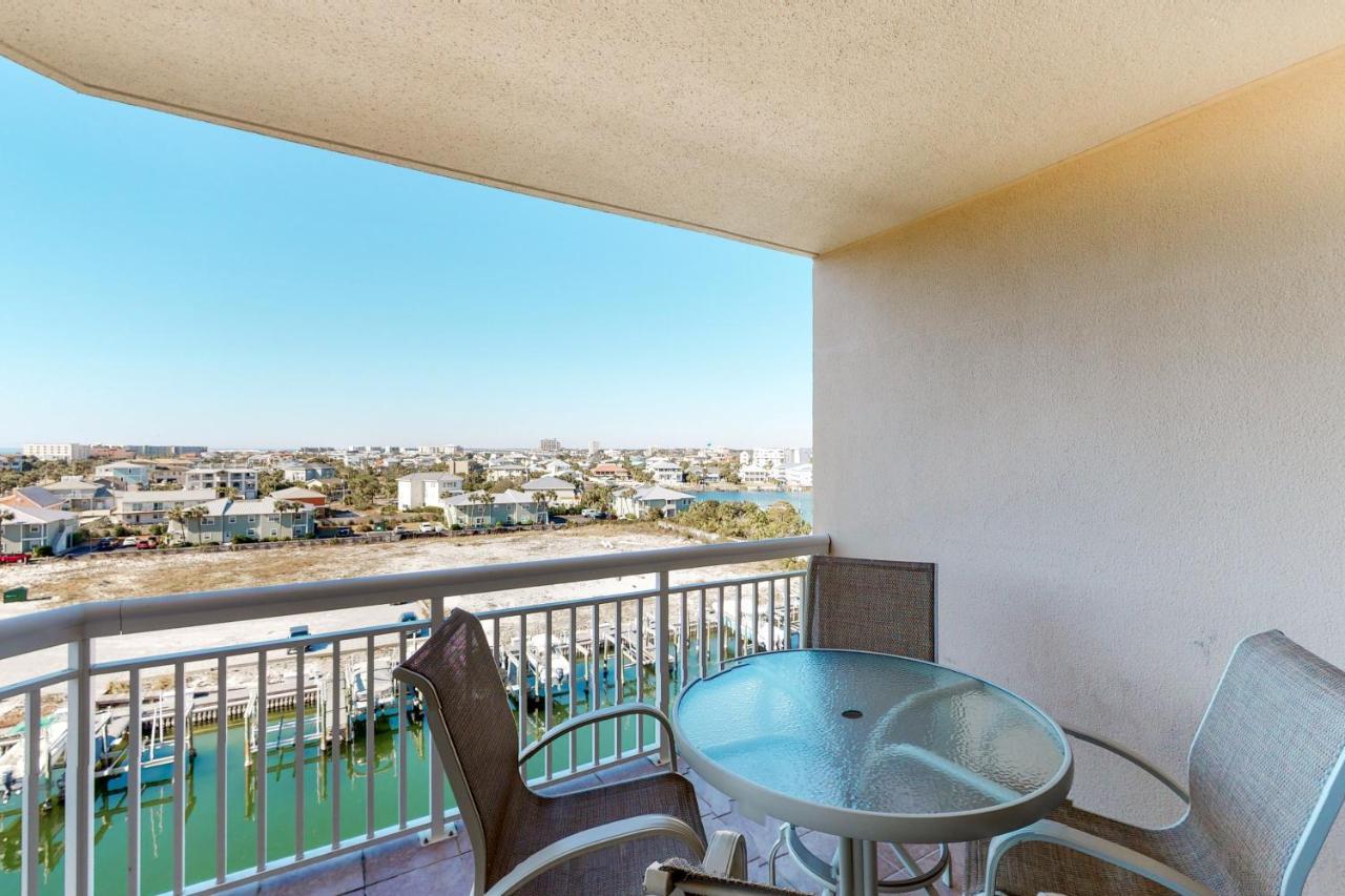 Apartment Harbor Landing B0402
