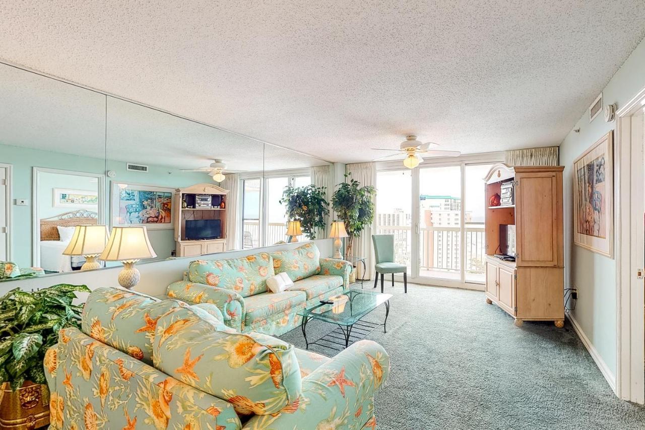 Pelican 1717 Apartment *