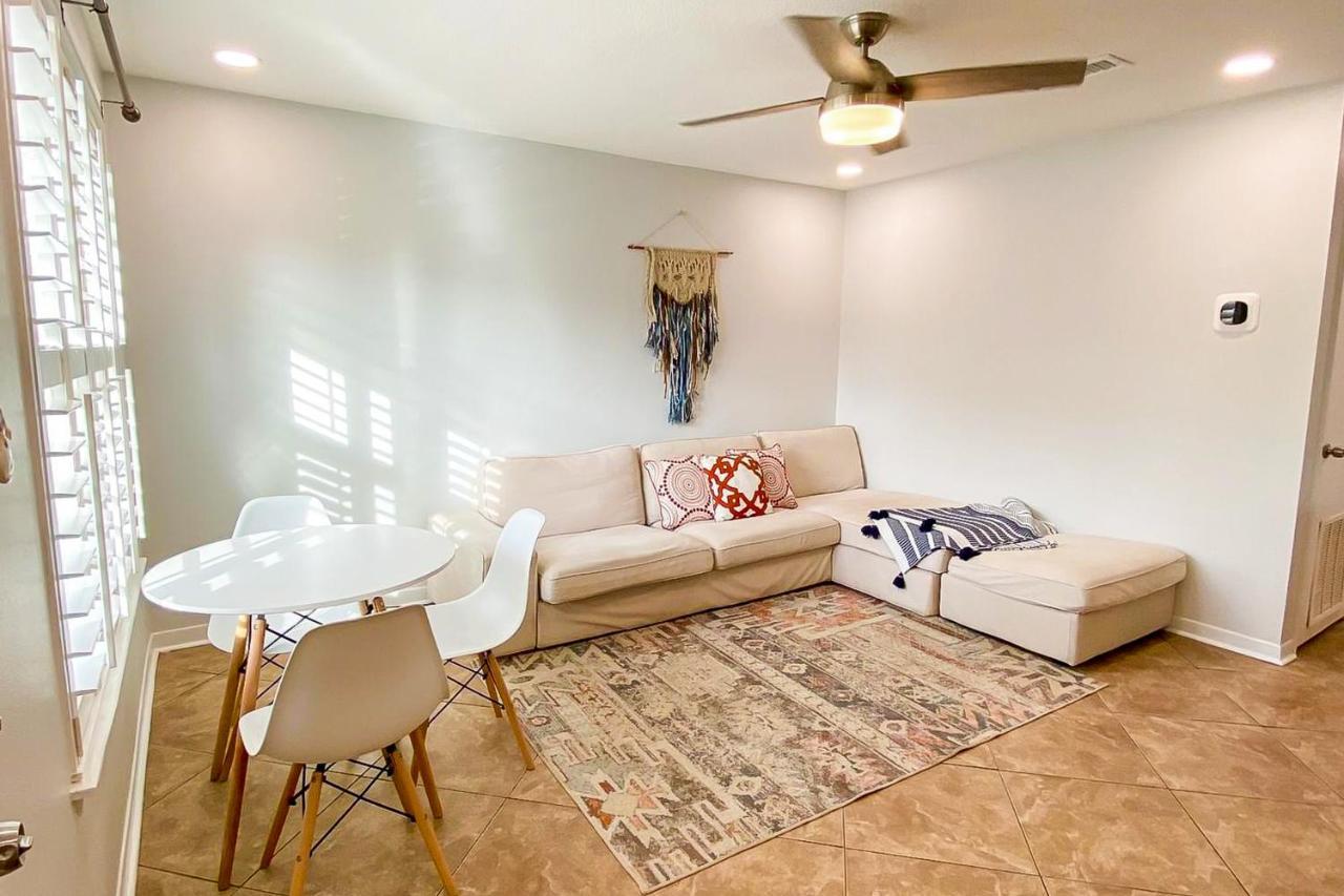 Apartment Nautical Way, Unit 111 *